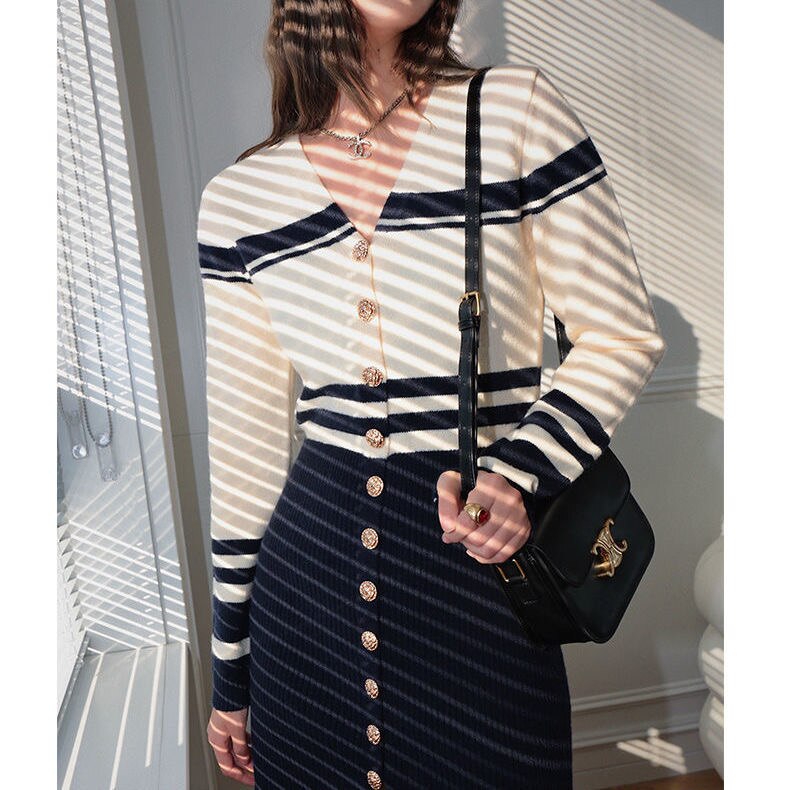 Women Black And White Single Breasted V-Neck Knitting Mini Dress Slimy Bodycon Party Night Sweater Dresses